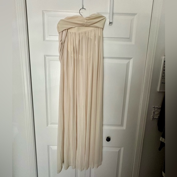 CREAM ONE SHOULDER CUT OUT STRAPPY SLIT
MAXI DRESS - Picture 5 of 9